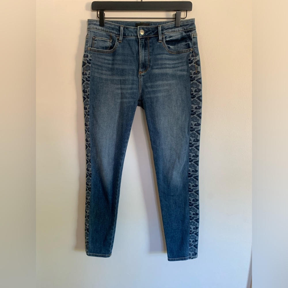 DRIFTWOOD Jackie Boho Chic Denim Embroidered Artistic Geometric Detail Jeans 28